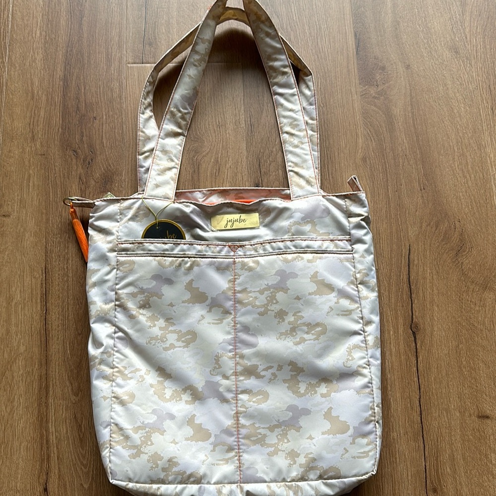 Jujube Be Light (Camo)